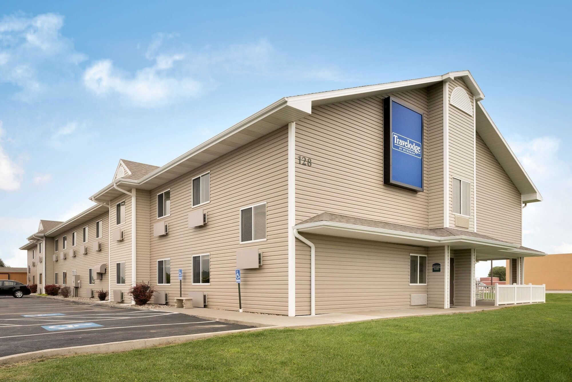 Travelodge By Wyndham Missouri Valley Bagian luar foto