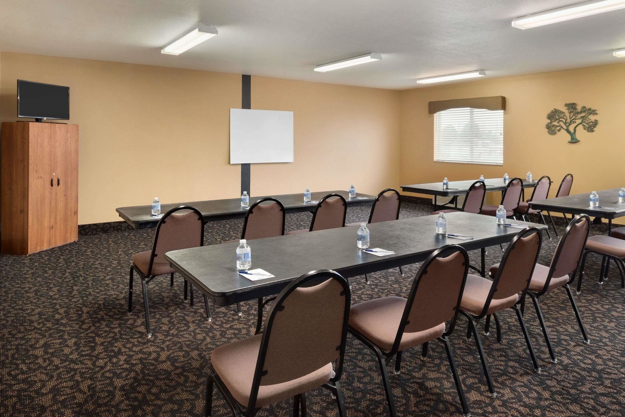 Travelodge By Wyndham Missouri Valley Bagian luar foto